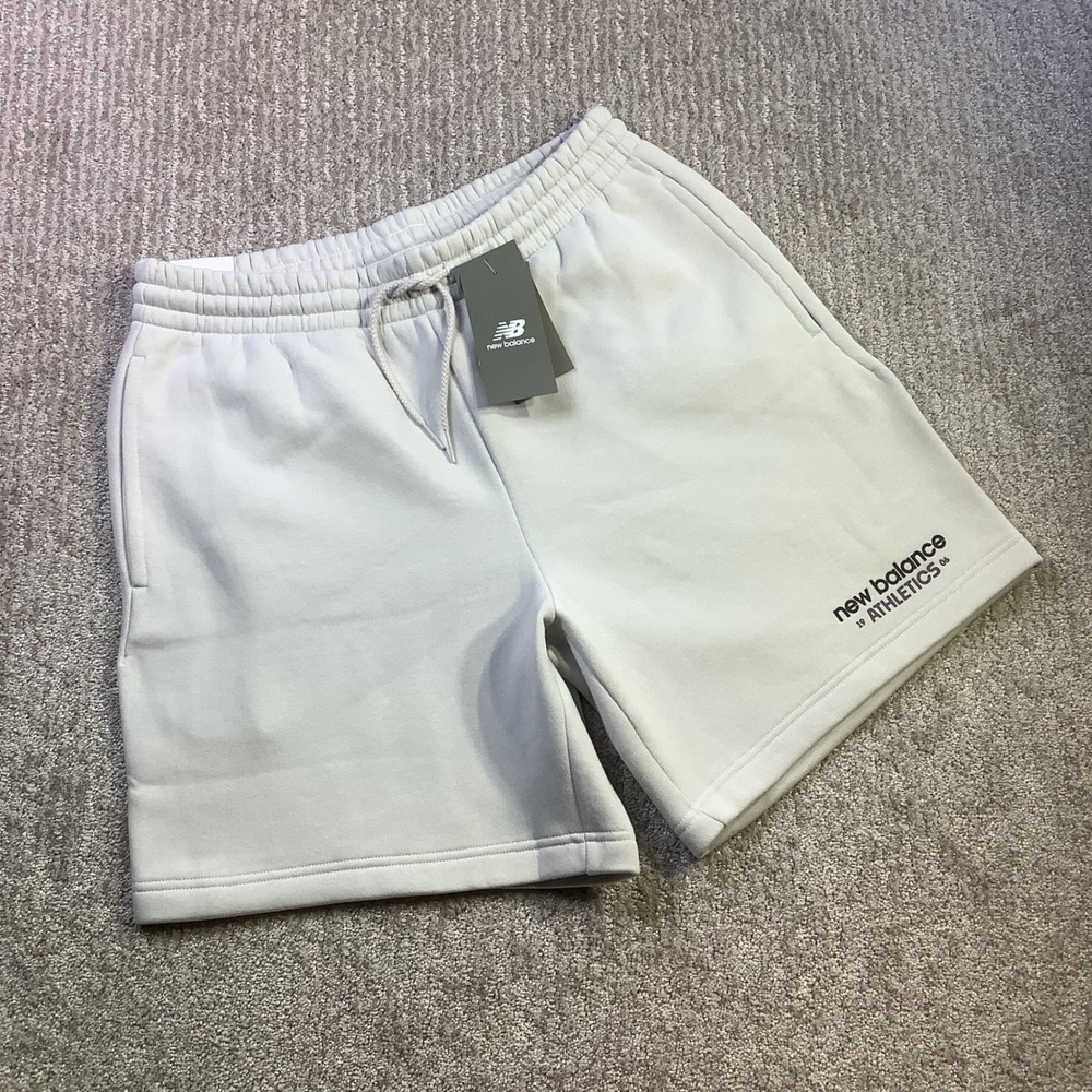 New Balance Graphic Fleece Shorts Light Grey Relaxed Fit Size M NWT